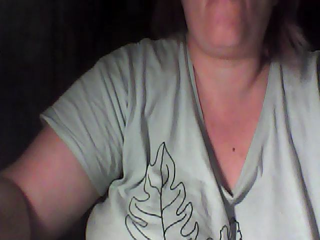 Live sex webcam photo for Rannia235 #271644317