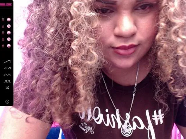 Live sex webcam photo for aishaaovit #271637103