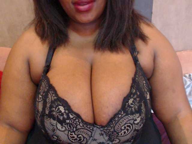 Live sex webcam photo for xtrathick26 #271636709