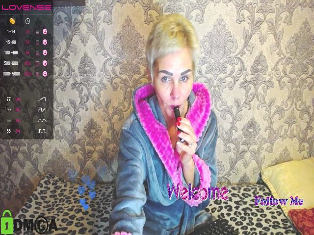 Live sex webcam photo for ZaraRix #271638333