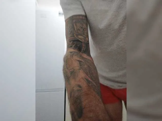 Live sex webcam photo for DeliciousGirl #271640078