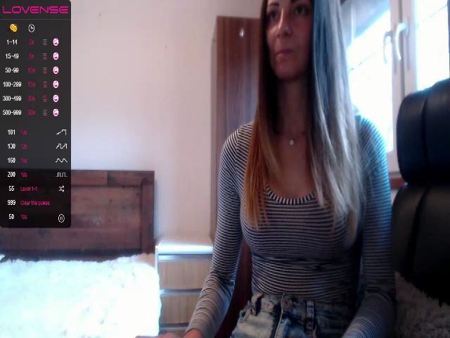 Live sex webcam photo for Sweet4you_ #271635554