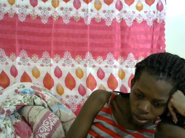 Live sex webcam photo for darsy2 #271633601