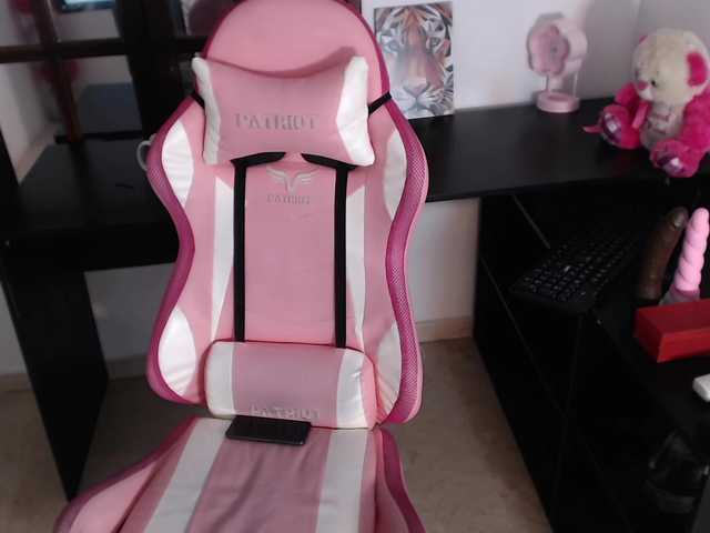 Live sex webcam photo for yohanamuller #271636949