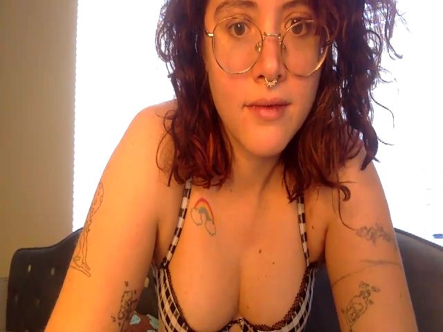 Live sex webcam photo for rainbowemily #271641865