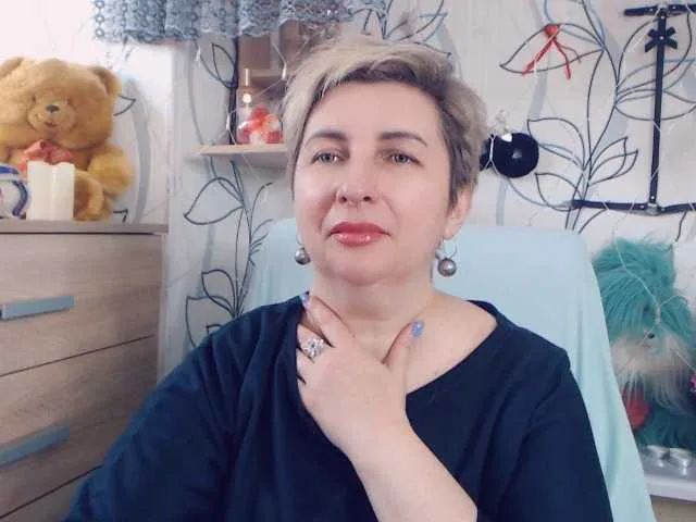 Live sex webcam photo for DepravedMadam #271649259