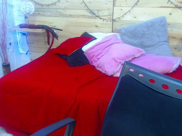 Live sex webcam photo for Maggie-evans5 #271657035