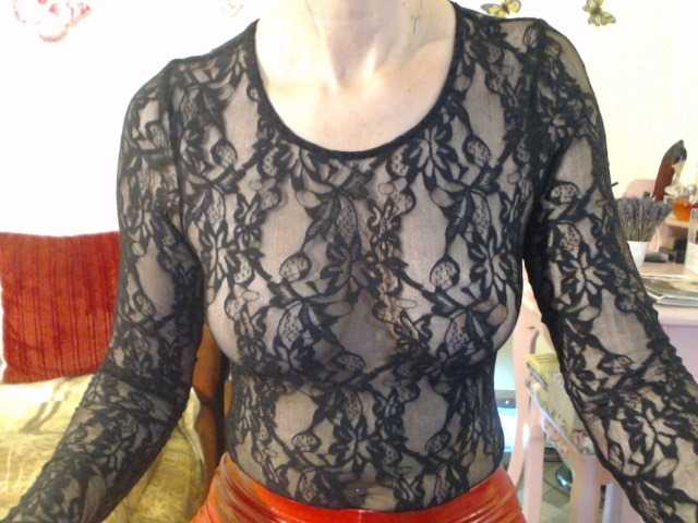 Live sex webcam photo for goodSnowQueen #271645428