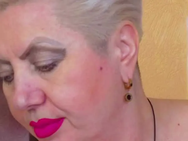 Live sex webcam photo for PoshLadyx #271649167