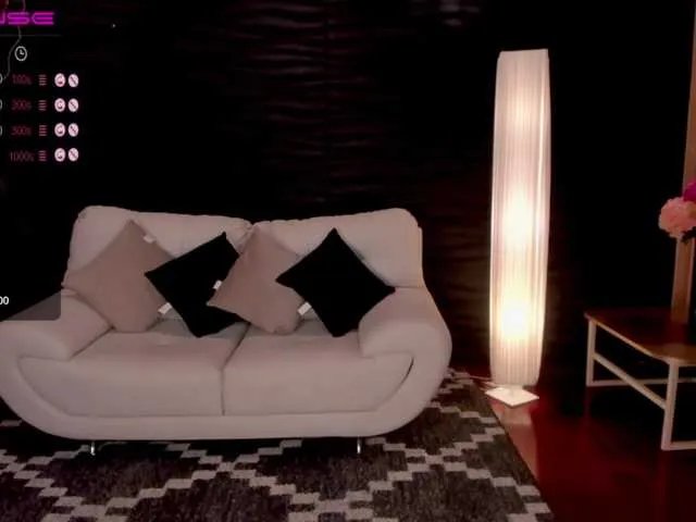 Live sex webcam photo for ChloeManson #271645144