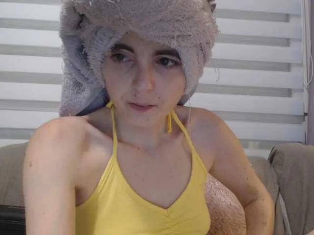 Live sex webcam photo for cleophee #287942442