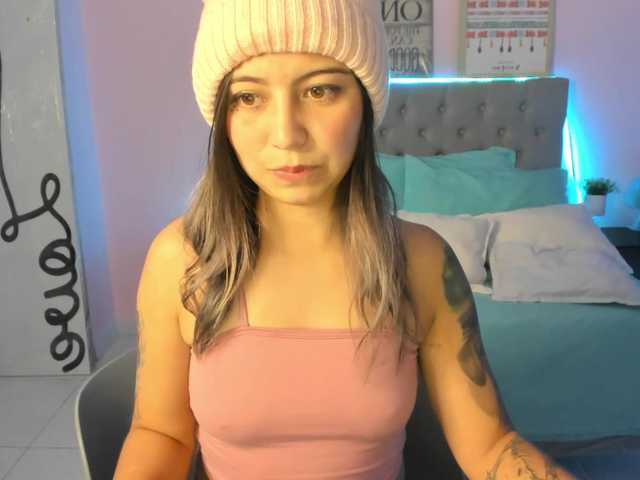 Live sex webcam photo for Sammy-Parker #271649739