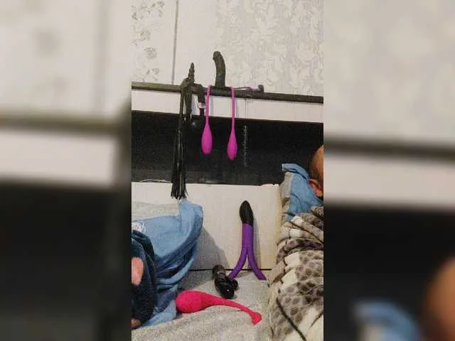 Live sex webcam photo for ParaJM10 #271644877