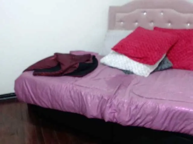 Live sex webcam photo for Kardaluna #271646076