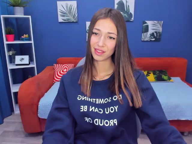 Live sex webcam photo for LucySlim #271653748