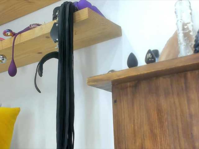 Live sex webcam photo for Samanthagomez #271645999