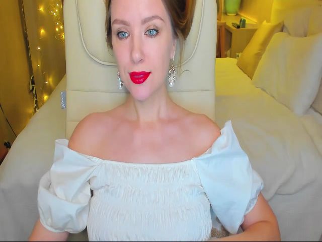 Live sex webcam photo for SharonFlower #271654803