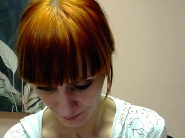 Live sex webcam photo for Abigail_i #271648407