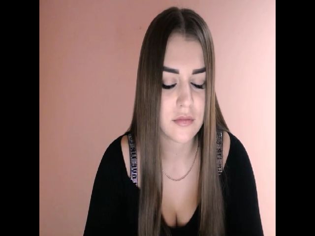 Live sex webcam photo for TaliaKristen #271659077