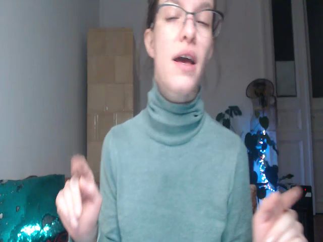 Live sex webcam photo for PetitePinkie #271646985