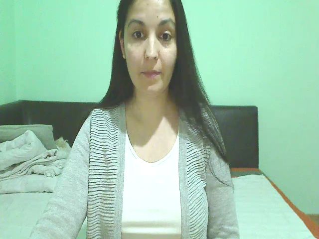 Live sex webcam photo for OneHotty #271660644