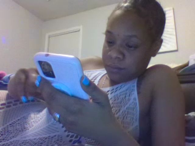 Live sex webcam photo for BeautifulKash #271651350