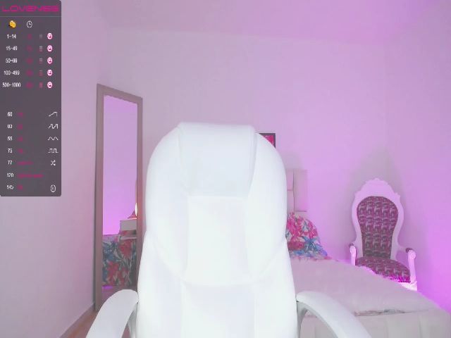 Live sex webcam photo for Karina_V #271647917