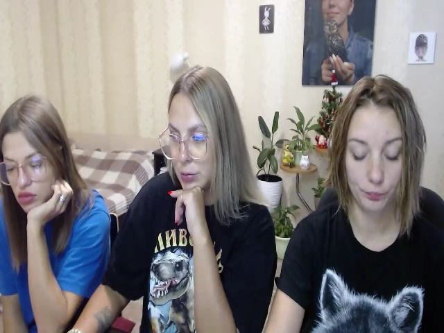 Live sex webcam photo for Emi_lywild #271648593