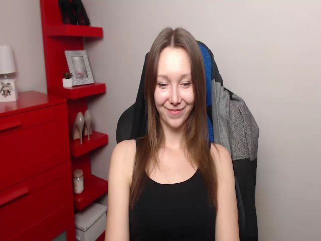 Live sex webcam photo for Little_ZOE #271650348