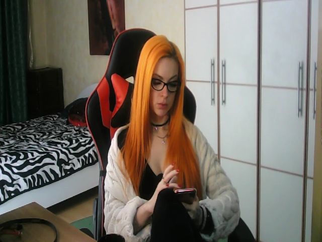 Live sex webcam photo for LuckyStarlet #271654210