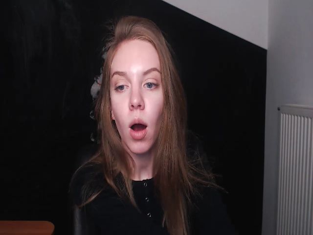 Live sex webcam photo for HappySecret_ #271659405
