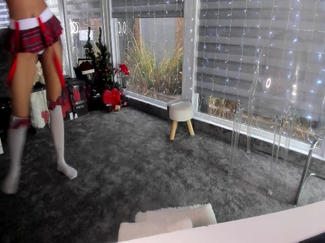 Live sex webcam photo for White_Snow_ #271651205