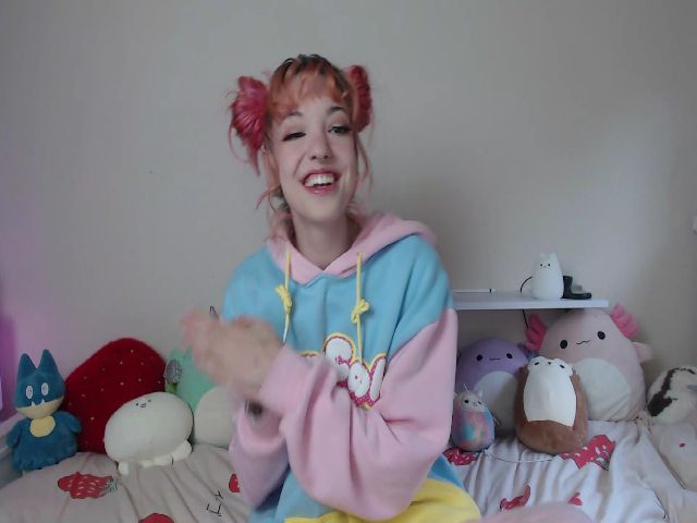 Live sex webcam photo for ValentineMae #271646876