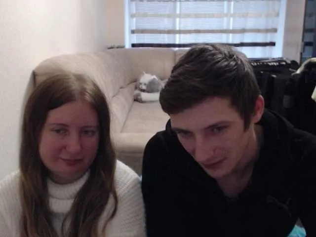 Live sex webcam photo for PeterAndJenda #271652424