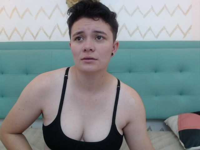 Live sex webcam photo for Taylor-Allana #271653252