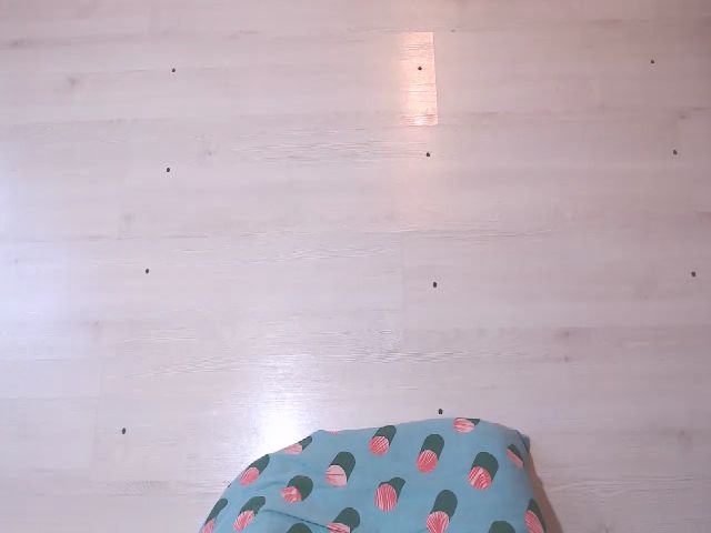 Live sex webcam photo for CristinaAna #271654267