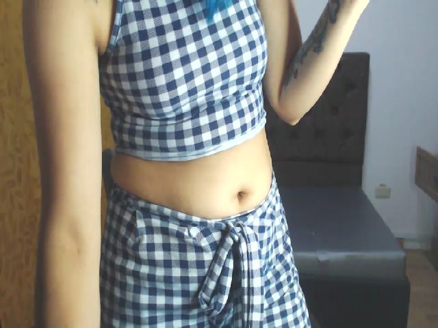 Live sex webcam photo for Carolinforbes #271647098