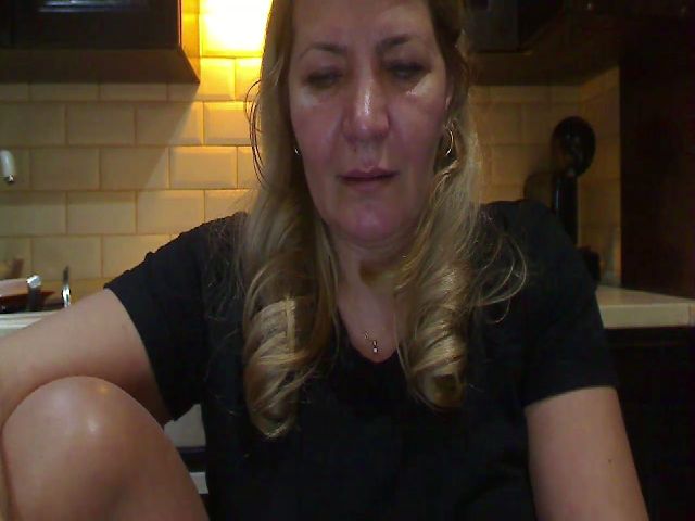 Live sex webcam photo for HeyHeyGrey #271645454