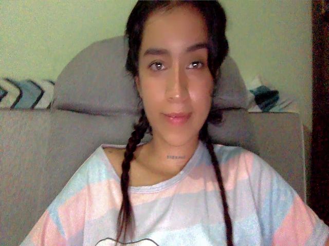 Live sex webcam photo for tinquerbell69 #271650649