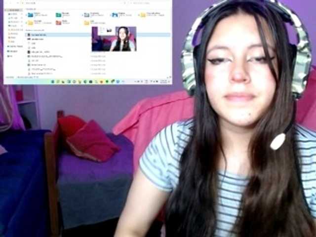 Live sex webcam photo for lorelunna #271646383