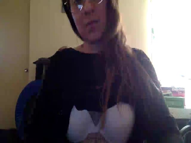 Live sex webcam photo for Andy04062010 #271660059