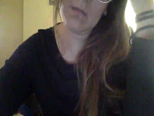 Live sex webcam photo for Andy04062010 #271660367