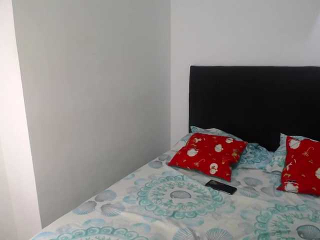 Live sex webcam photo for two-sins69 #271652553