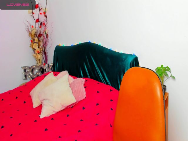 Live sex webcam photo for GoldieEvanss #271650608