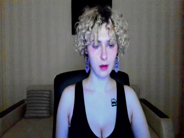 Live sex webcam photo for LaylaMiss_ #271650574