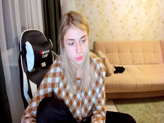 Live sex webcam photo for Make_my_Luck #271657978