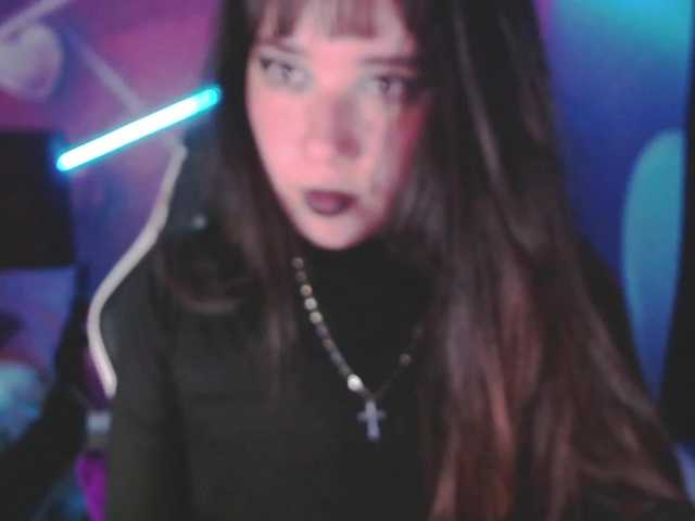 Live sex webcam photo for MarieCallin #271650108