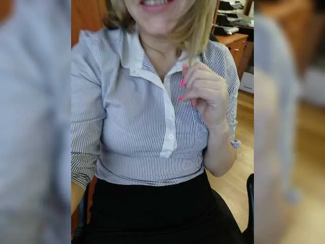 Live sex webcam photo for Lasiy #271648895