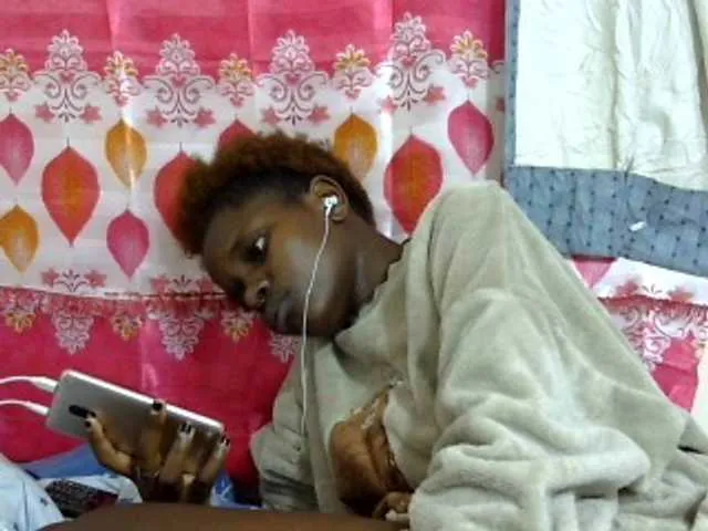 Live sex webcam photo for lovelybrown #271646022
