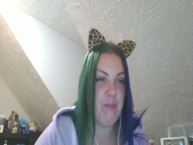 Live sex webcam photo for MsBlazinBella #271648596